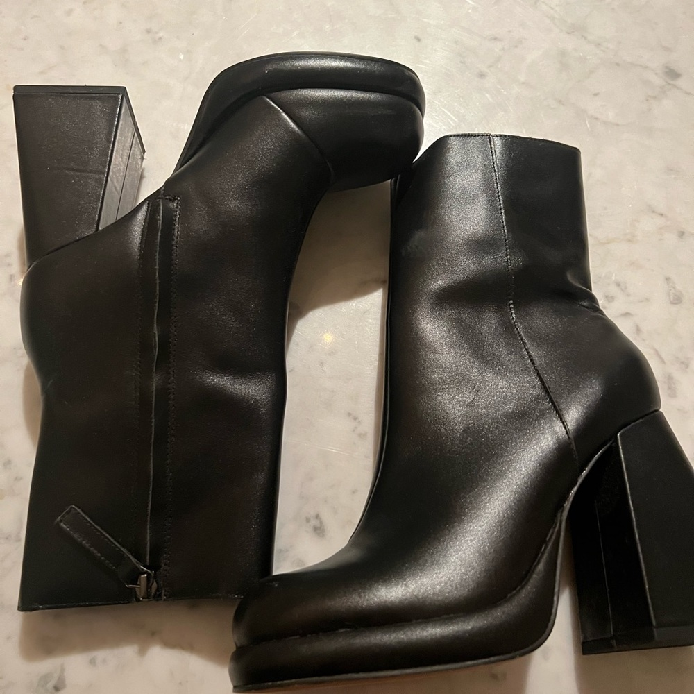 NA-KD Fashion Black Heeled Boots - 8.5